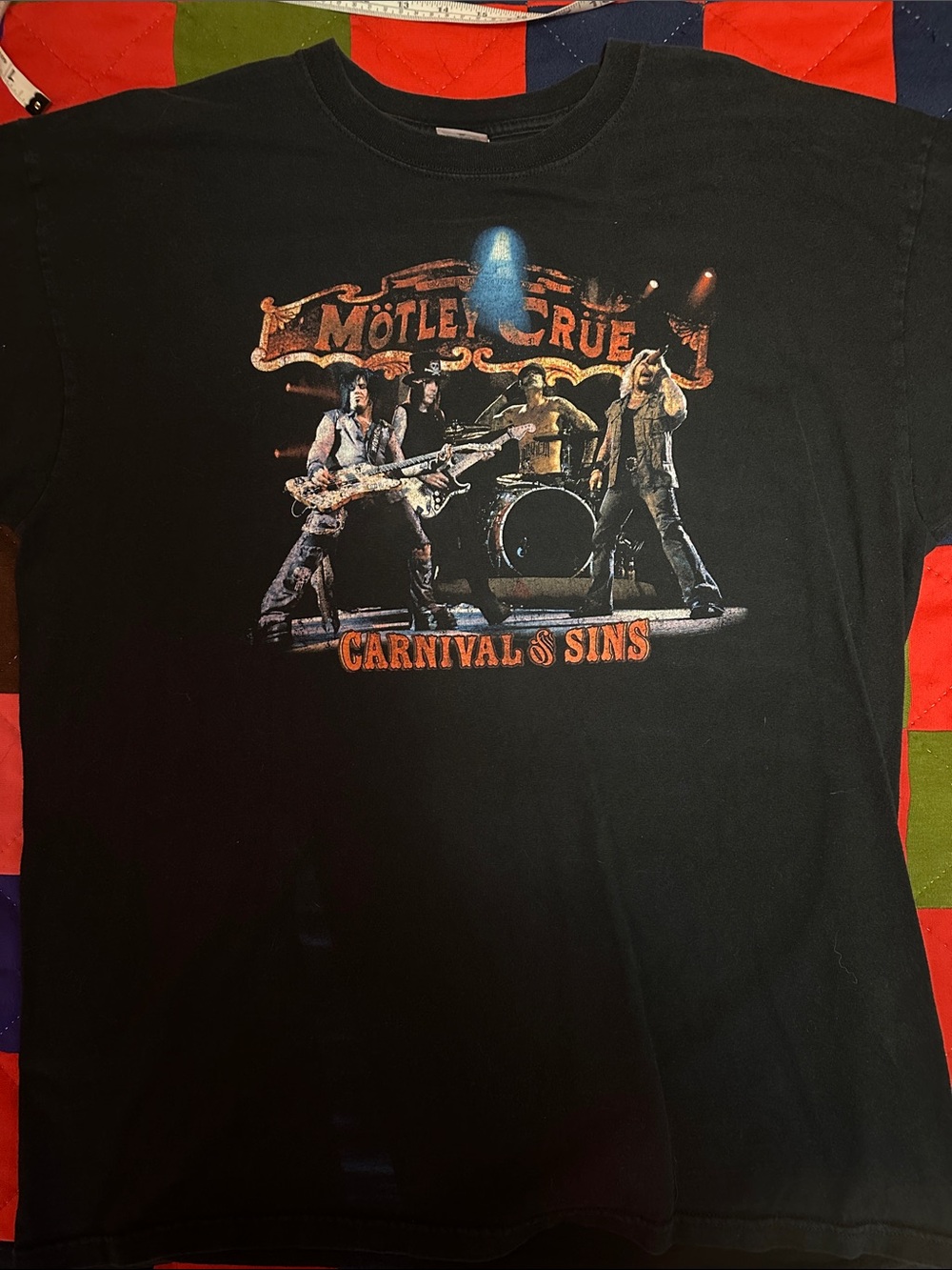 Motley Crew 2006 Carnival Of Sins tour shirt